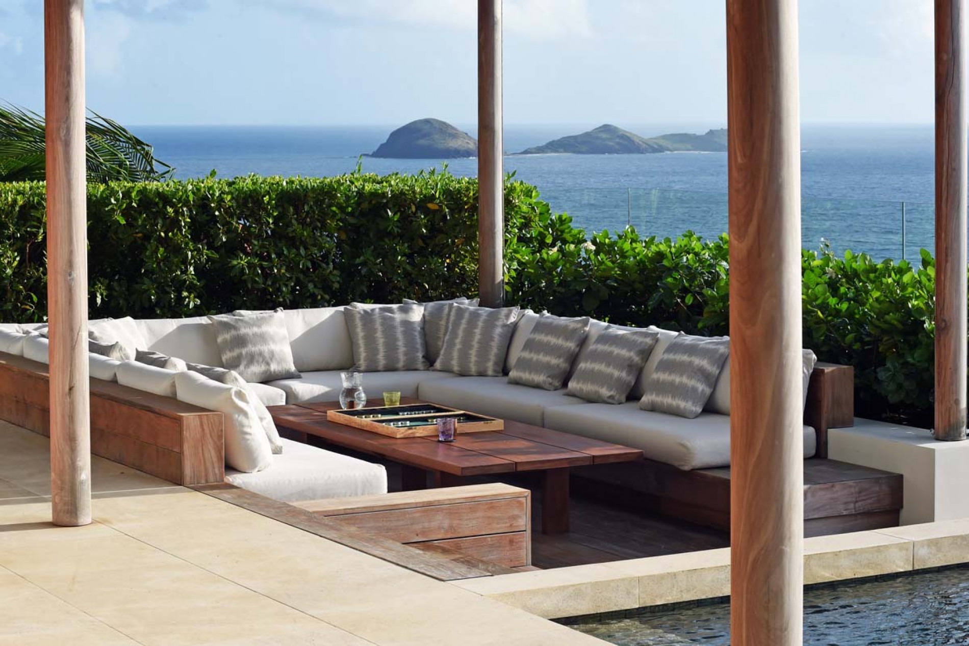 Ligne St Barth - Let's welcome September with a picture of our